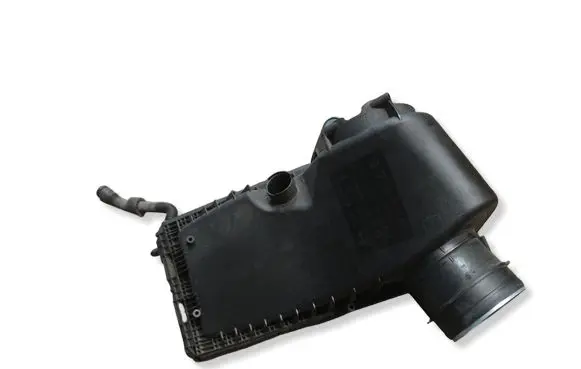 Volkswagen Touareg II Air filter box 7P0129607B 7P0183