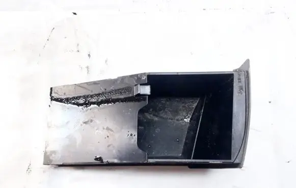 Audi A6 S6 C5 4B Glove box 70667r