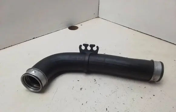 Volkswagen Golf V Intercooler hose/pipe