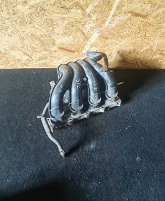 Suzuki Splash Intake manifold