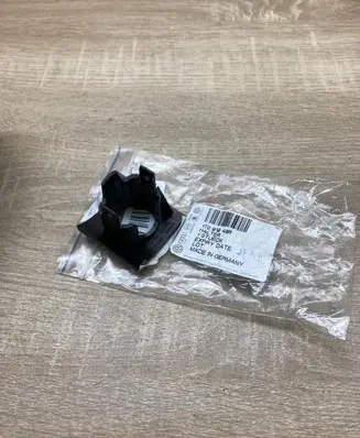 Volkswagen Touran I Rear parking sensor holder (PDC) 1T0919486 1T0919491F