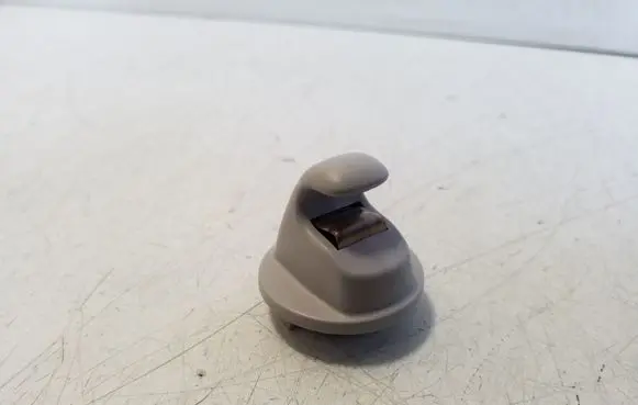 Volkswagen Tiguan Sun visor clip/hook/bracket 560857561B