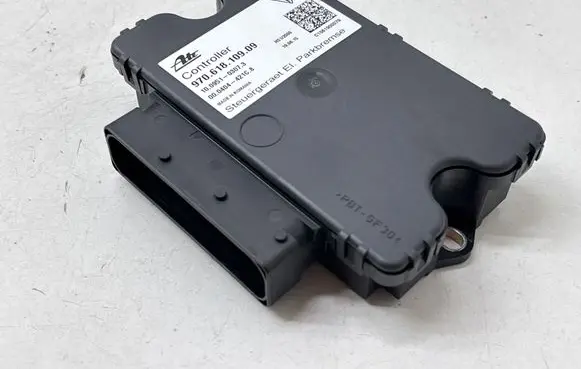 Porsche Panamera (970) Hand brake control module 97061810909 000404421C8 10095103073