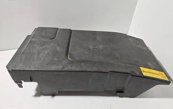 Opel Insignia A Battery box tray cover/lid 13330946 312632764