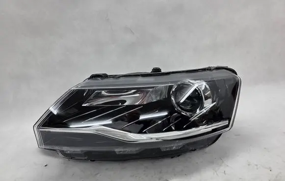 Skoda Rapid (NH) Headlight/headlamp 5JB941015C