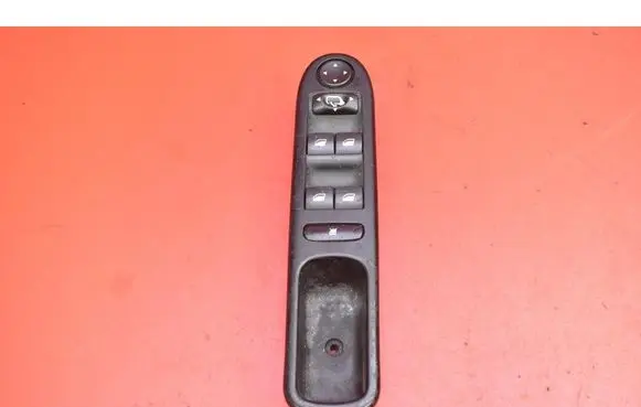 Peugeot 307 Electric window control switch 96531123XT