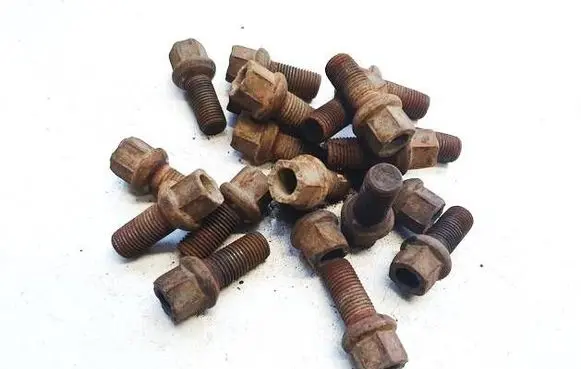 Volkswagen Polo IV 9N3 Nuts/bolts 