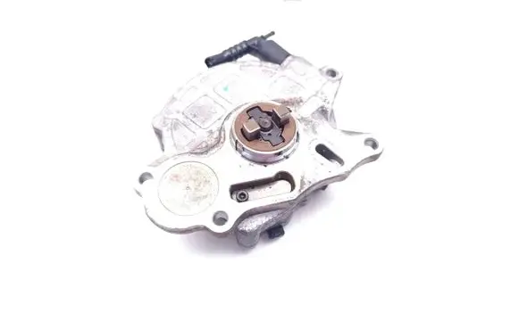 Volkswagen Passat Alltrack Vacuum pump 03L145100