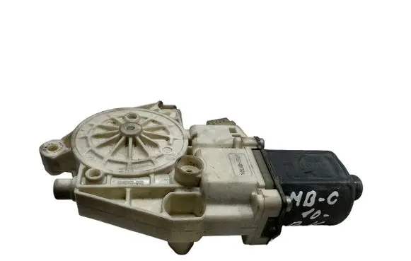Mercedes-Benz C W204 Front door window regulator motor A2048200142 9711335100 0130822441