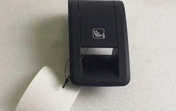 BMW 4 G22 G23 G24 G26 ISOFIX cover 52209880831 7461672 9880831