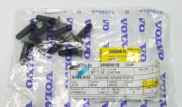 Volvo S60 Bracket in trunk/boot 39980618