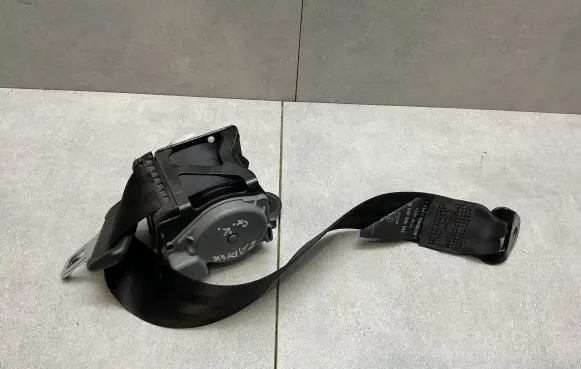 Renault Captur Rear seatbelt 5032G8939D