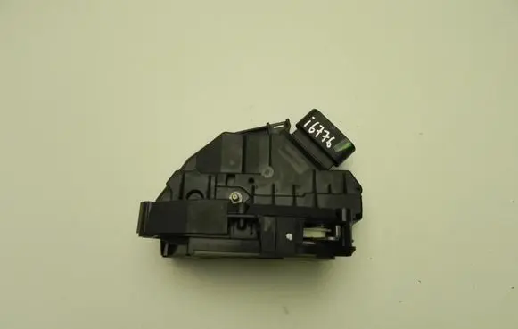 Loading door lock
