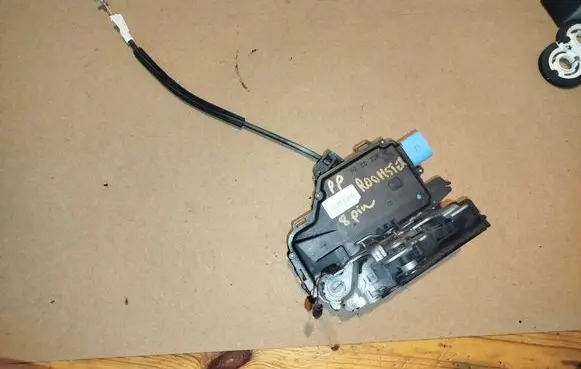 Skoda Roomster (5J) Front door lock 3B2837016AB 90802261 CZWL3A01200