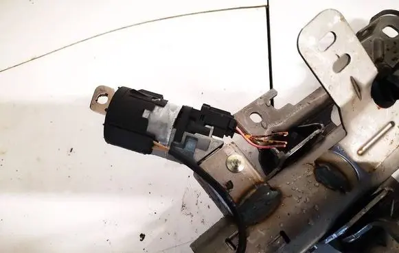 Peugeot 207 Ignition lock 9663123280