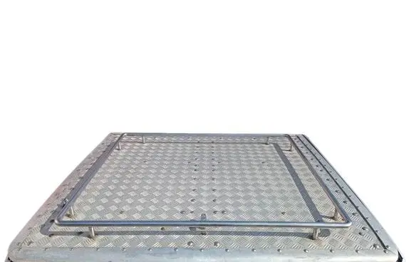 Mitsubishi L200 Pick-up truck tonneau cover 