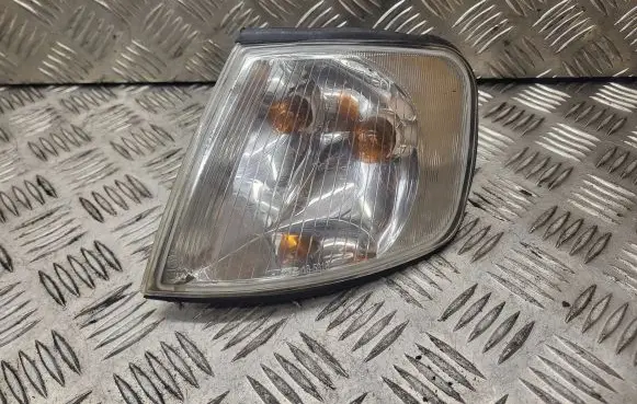 Audi A3 S3 8L Front indicator light 185316B