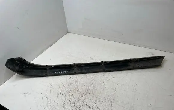 BMW 7 E38 Rear bumper trim bar molding 51128125411