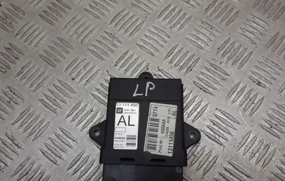 Opel Vectra C Door control unit/module 13111456