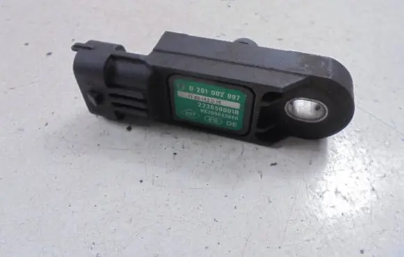 Renault Megane III Air pressure sensor 223650001R