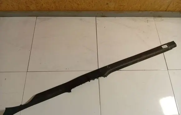 Skoda Superb B5 (3U) Front sill trim cover 3U5853370
