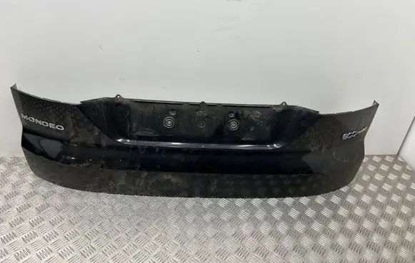 Ford Mondeo MK IV Tailgate trim BS71N423A40A