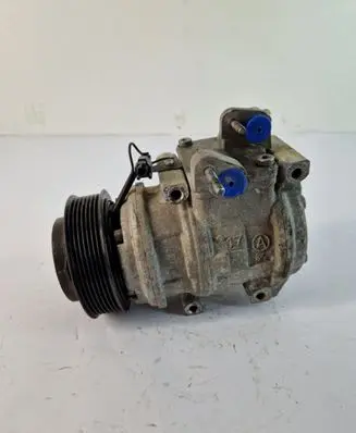 KIA Sorento Air conditioning (A/C) compressor (pump) 70817914