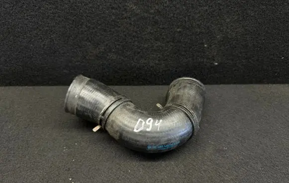 Volkswagen Golf IV Intercooler hose/pipe 1J0145838B