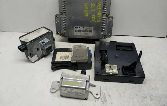 Renault Vel Satis Engine ECU kit and lock set 0281010637 8200211711 8200085386