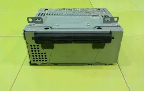 Ford Transit Radio/CD/DVD/GPS head unit GK2T18C815GG XP139