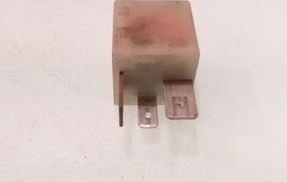 Volkswagen Golf III Other relay 357911253
