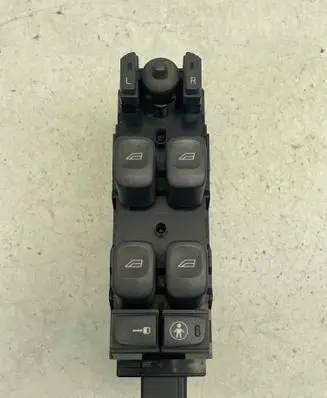Volvo S80 Electric window control switch 8673185 01W17E MD162D00095