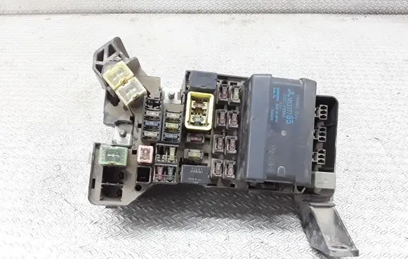 Mitsubishi Pajero Fuse module