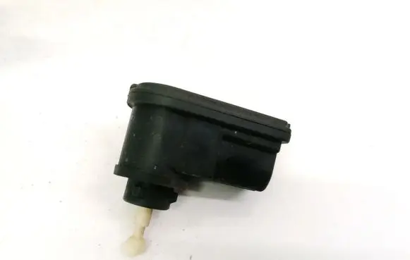 Headlight level adjustment motor