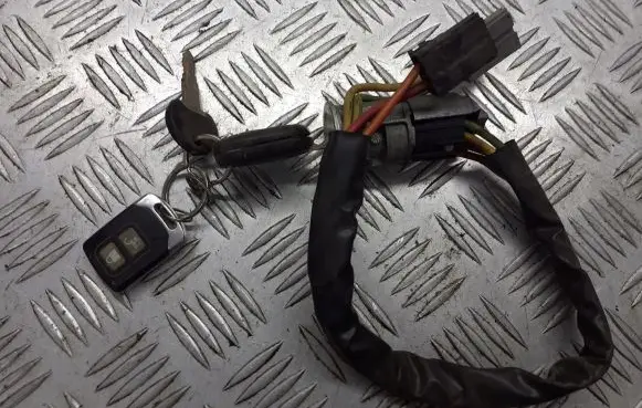 Renault Kangoo I Ignition lock