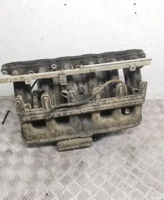 BMW 7 E38 Intake manifold 7501527
