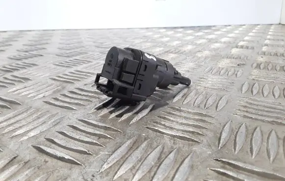 Brake pedal sensor switch