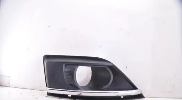Citroen C4 I Picasso Front fog light trim/grill 9654197977