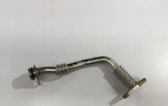 Audi Q2 - EGR valve line/pipe/hose 04L145735E