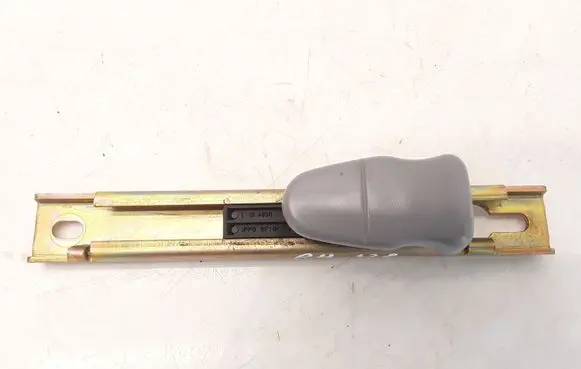 Citroen Xsara Picasso Seat belt height adjuster 