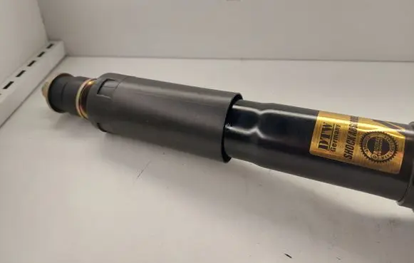 Toyota Land Cruiser (HDJ90) Front shock absorber/damper 341232