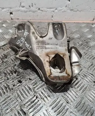 BMW X5 F15 Engine mounting bracket 6876280 6876284