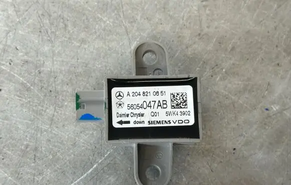 Dodge Journey Airbag deployment crash/impact sensor A2048210651 56054047AB