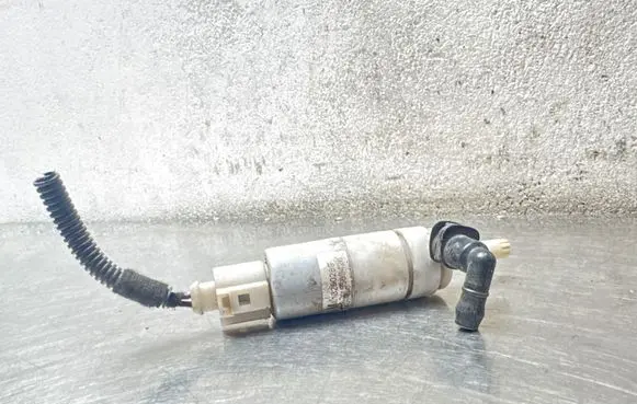 Opel Insignia A Windscreen/windshield washer pump 13250289 315569426