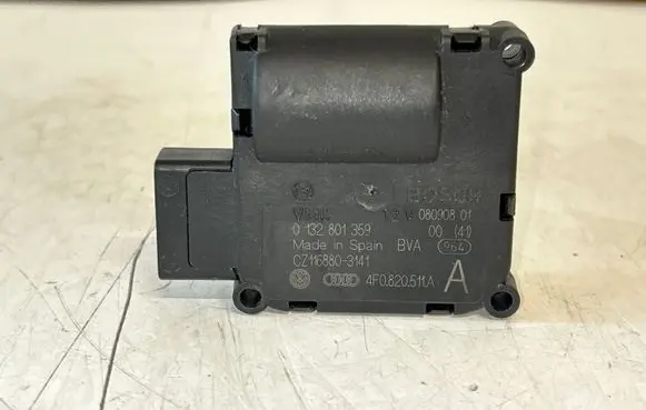 Audi A6 S6 C6 4F Air flap motor/actuator 4F0820511A