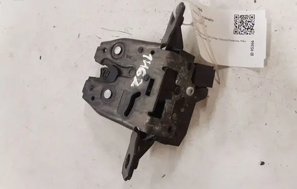 Opel Astra J Tailgate/trunk/boot lock/catch/latch 13585478