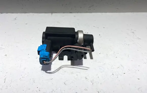 Peugeot 307 Turbo solenoid valve 72832800 01T303
