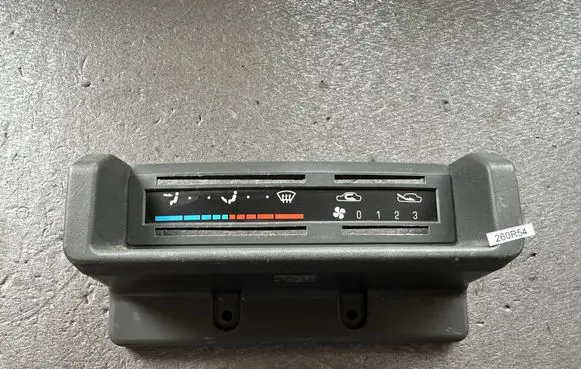 Nissan Patrol 260 Climate control/heater control trim 27570G9801