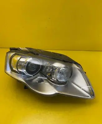 Volkswagen PASSAT B6 Headlight/headlamp 3C0941752K