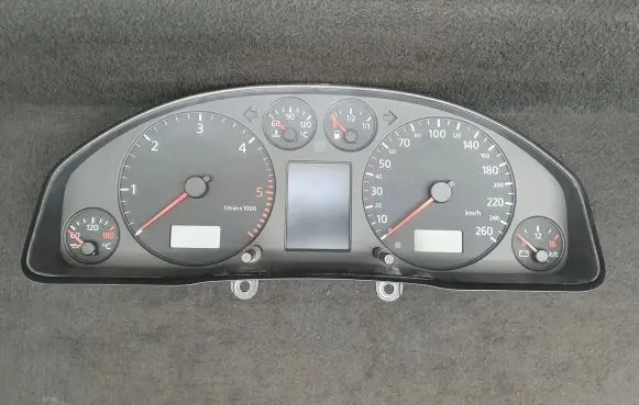Audi A6 S6 C5 4B Speedometer (instrument cluster) 4B0920932K